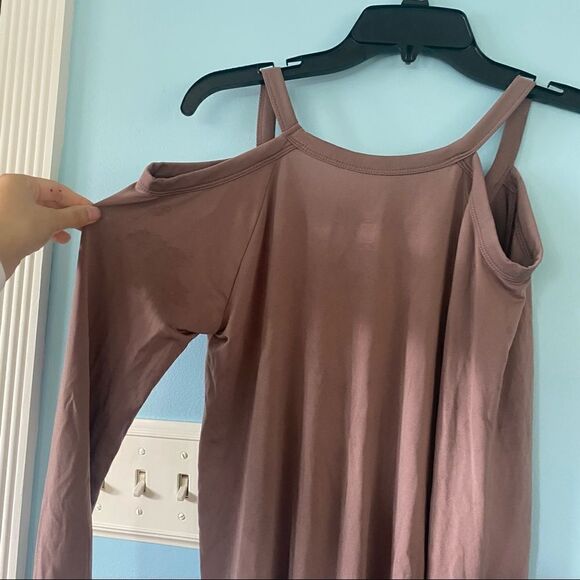 Pacsun Me to We Tan Cold Shoulder Top - Picture 5 of 7